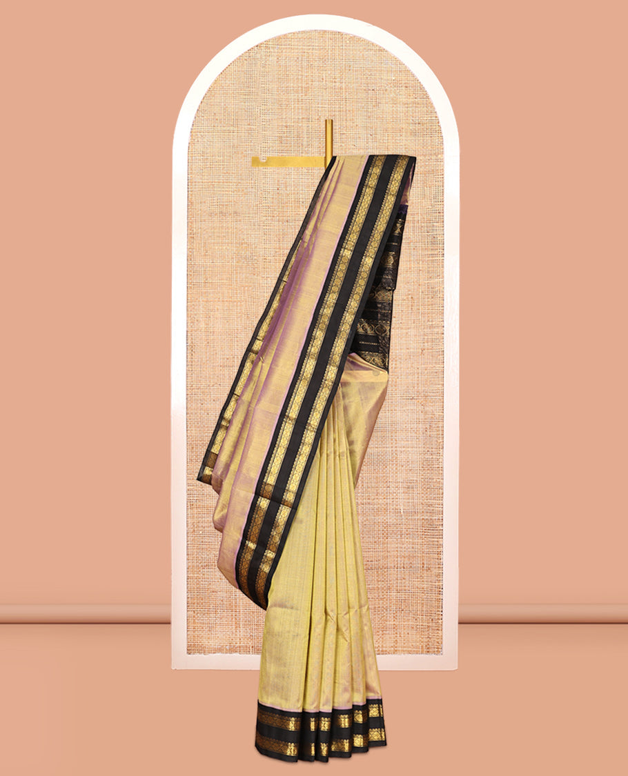 Pink Plain Kuppadam Silk Saree, a Contrast Double-Pet Traditional Border, Grand Pallu, a Contrast Blouse