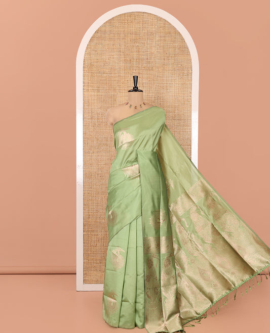 Borderless Olive Green Kanchi Silk Saree, Majestically Detailed with Zari Buttas, Intricate Pallu, and a Matching Blouse