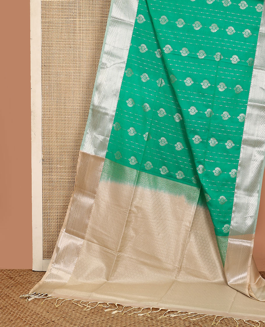 Green zari design soft silk saree, contrast traditional zari design border, and jaal design pallu