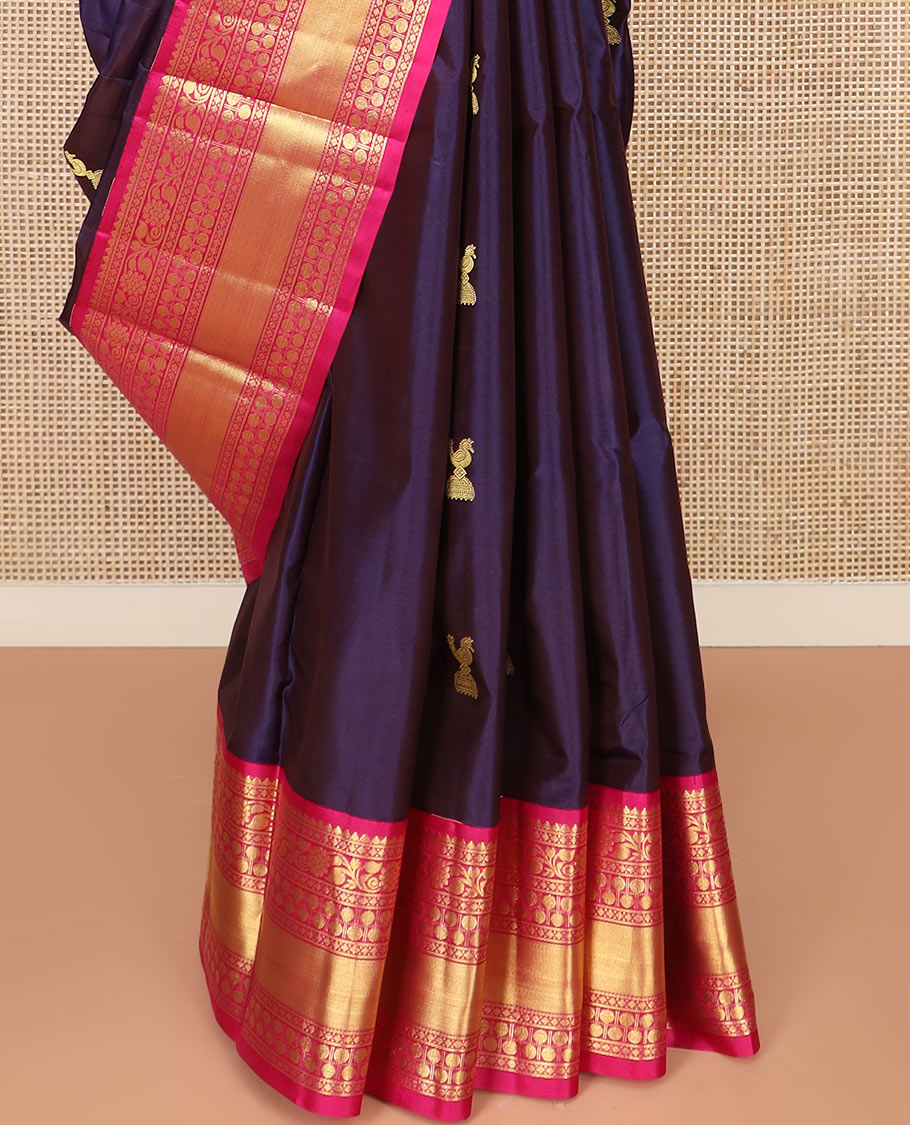 Navy Blue Vasundhara Silk Saree Adorned with Zari Buttas, Complemented by a Contrast Border of Thilakam, Diamond, Kodi Visiry, and Rudraksham Designs, Delicately Woven Pallu of Ara Maadam Designs, and a Contrast Blouse
