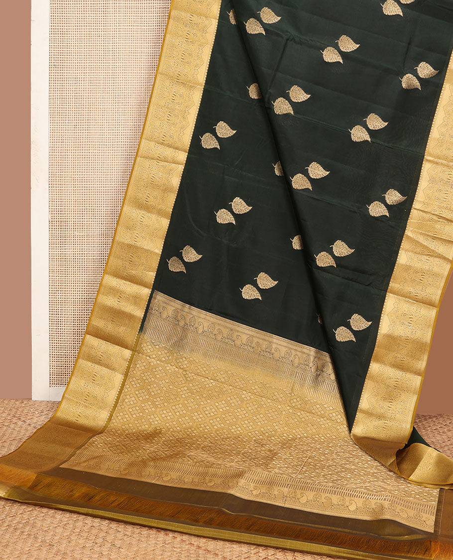 Green leaf zari buttas vasundhara silk mix saree, contrast border of rekku,muthu & manga design & zari-rich jaal pallu