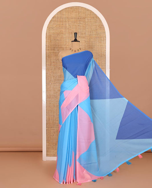 Borderless blue plain moss chiffon saree, contrast double-sided temple border, self-pallu, and diamond-patterned printed blouse