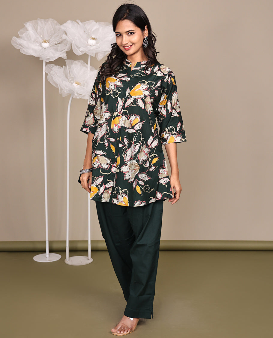 Green Floral Printed Above-The-Knee Short Rayon Kurti Comes with a Chinese Collar, 3/4 Sleeves, and A-Line Length
