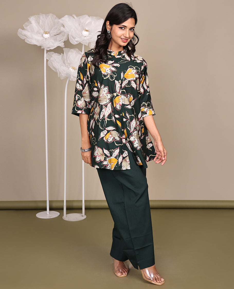Green Floral Printed Above-The-Knee Short Rayon Kurti Comes with a Chinese Collar, 3/4 Sleeves, and A-Line Length