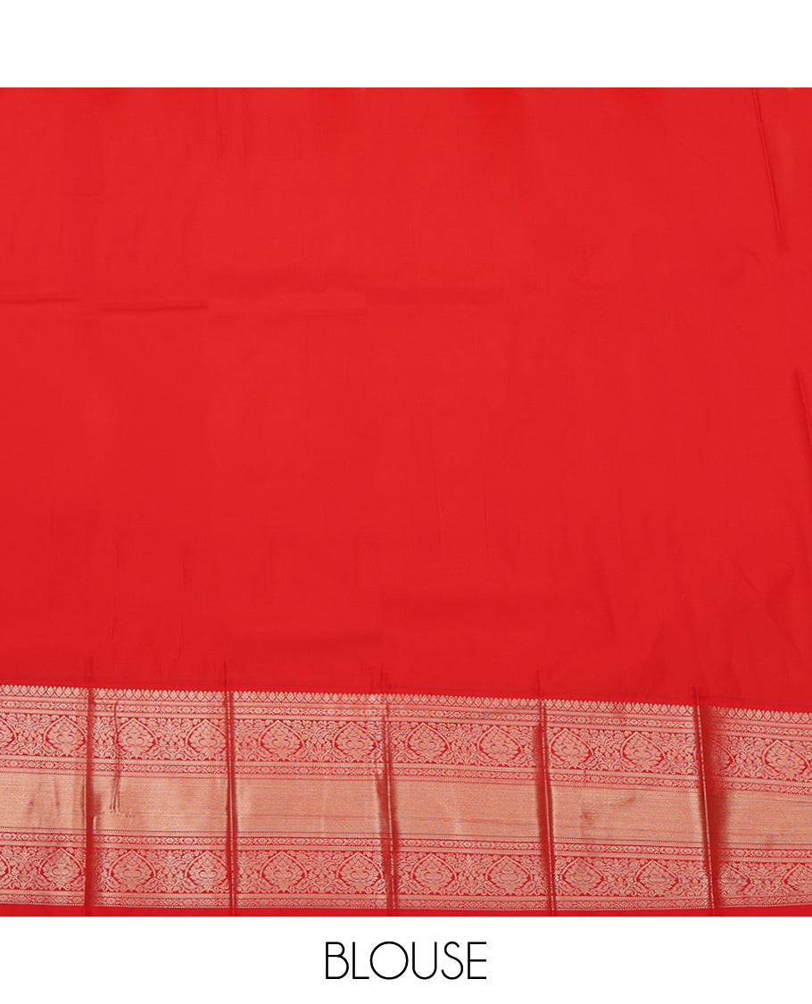 Cream Budget Silk Saree, Detailed with Zari Buttas, Complemented by a Contrast Traditional Zari Border, Grand Pallu, and Contrast Blouse