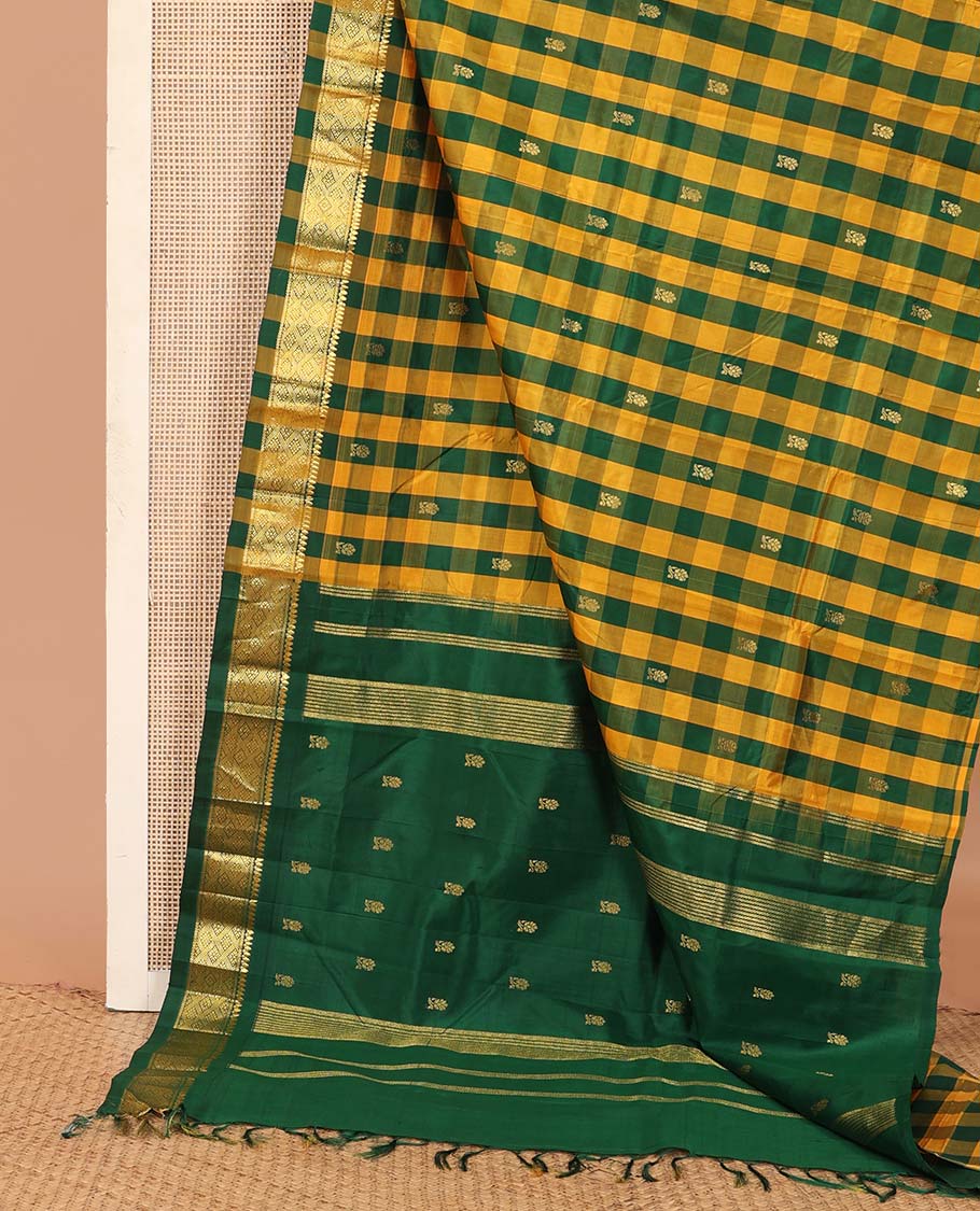 Multi-color checked and zari buttas Kanchipuram silk saree, one-sided border of thilakam mokku, and jaal designs, and zari design pallu