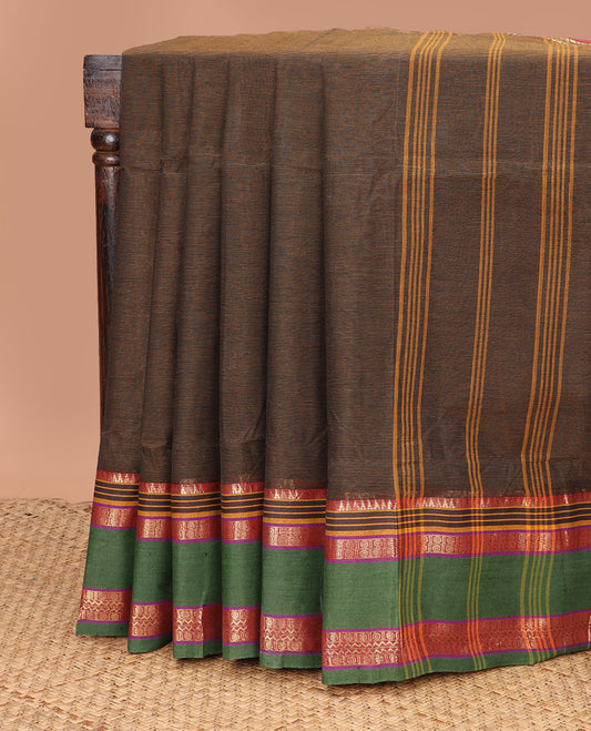 Brown plain Bengal cotton saree, contrast rettai pettu ganga jamuna rettai pettu border, and pallu of stripes