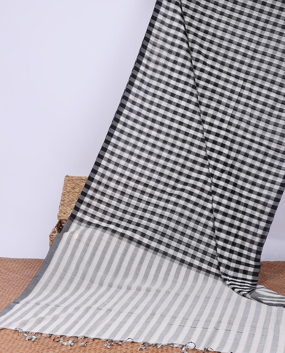 Borderless black and white checked khadi cotton saree with striped pallu