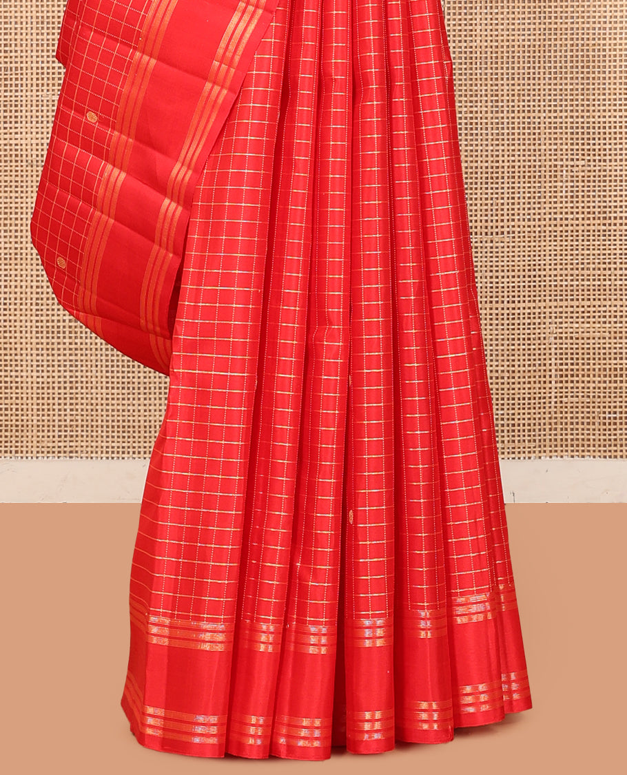 Red Check-Buttas Kanchipuram Silk Saree, Highlighted by a Zari Border, Grand Pallu, and a Matching Blouse