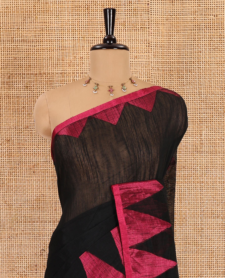 Black and pink plain khadi mul cotton saree, contrast thread temple border, plain pallu, and a contrast plain blouse