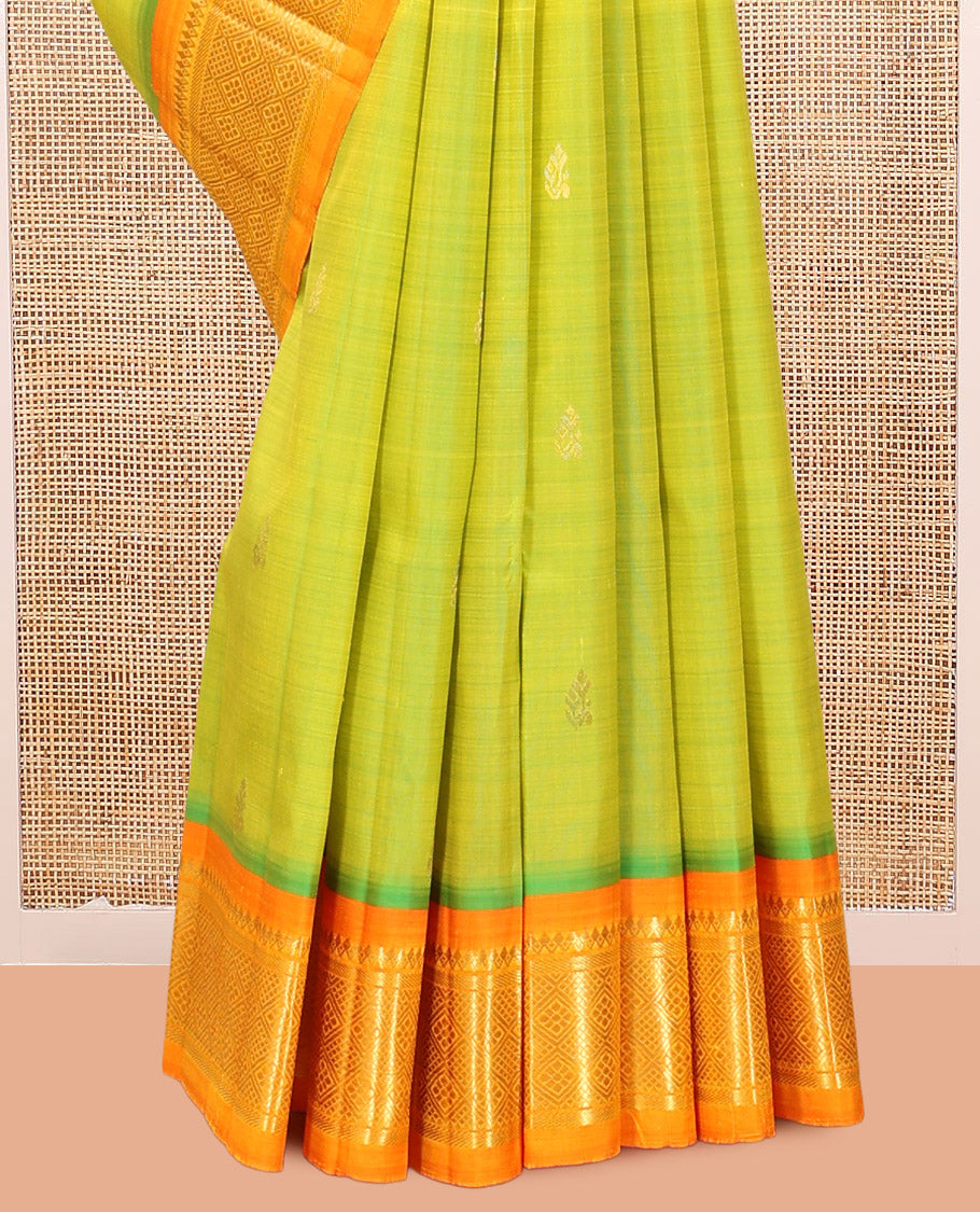 Green Kanchipuram Silk Saree, Graced with Zari Buttas, Complemented by a Contrast Border of Thilakam Mokku, and Jaal Design, Zari Design Pallu, and No Blouse