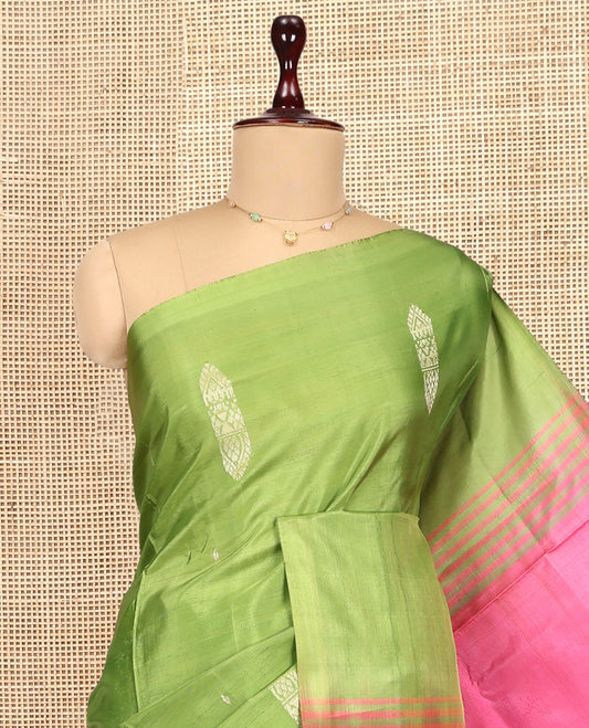 Borderless Parrot Green Banana Pith Saree, Woven with Buttas and Stripes, Complemented by a Contrast Pallu of Stripes and Buttas, and a Contrast Blouse