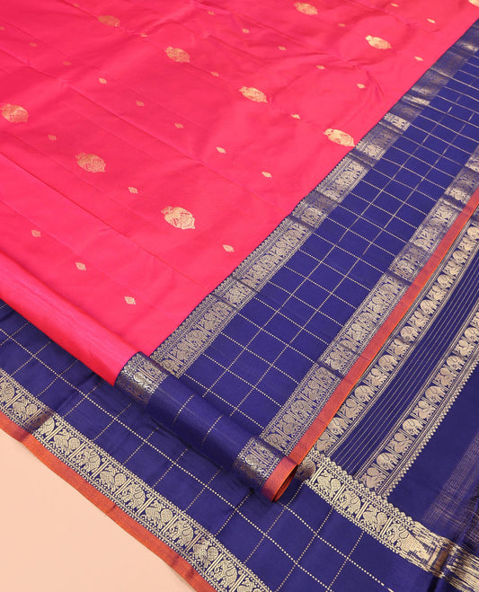 Pink Vasundhara Silk Saree, Enthralled with Iruthalai Pakshi Buttas, Complemented by a Contrast Border of Muthu, Mayil, and Yaanai Designs, Grand Pallu, and Contrast Blouse