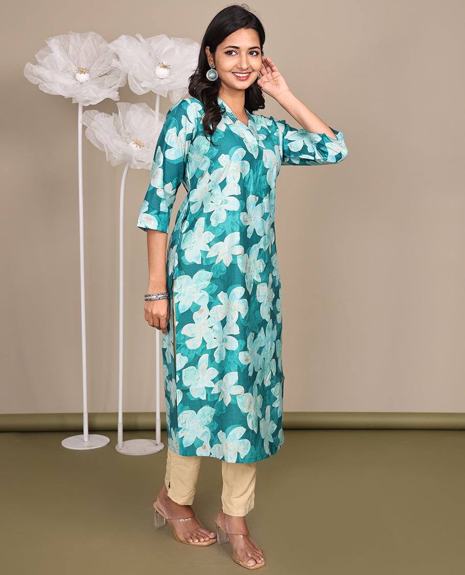 Blue Flower Motifs Printed Below-Knee-Length Cotton Kurti, Adorned with V-Neckline, 3/4 Sleeves, Straight-Cut Length