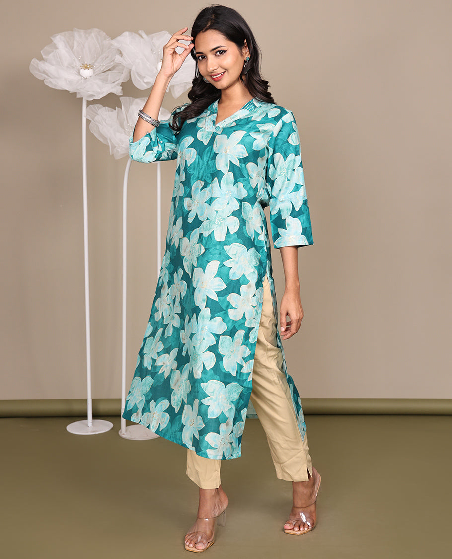 Blue Flower Motifs Printed Below-Knee-Length Cotton Kurti, Adorned with V-Neckline, 3/4 Sleeves, Straight-Cut Length