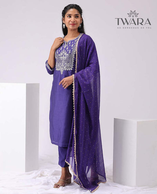 Twara Blue floral embroidery round neck, 3/4th sleeve, below knee lenght kurti with straight pants & embroidered dupatta