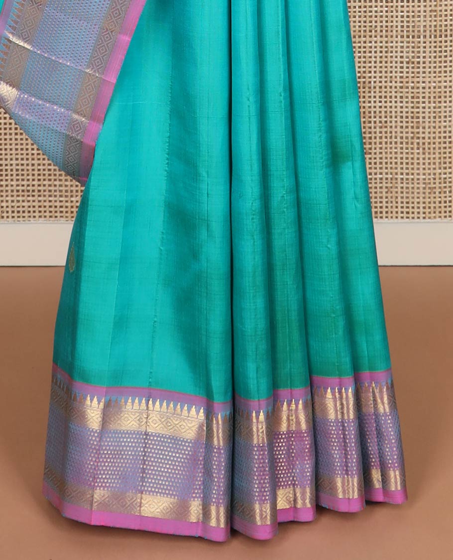 Blue zari buttas kanchipuram silk saree, contrast one-sided border of rekku,muthu & mayil kann & zari design pallu