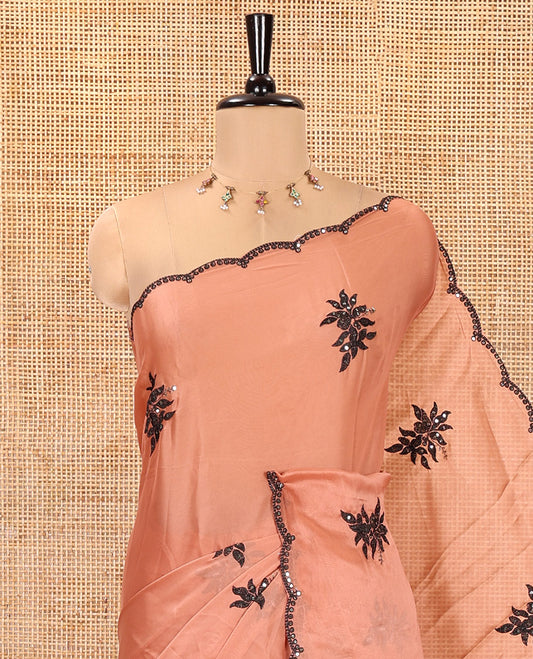 Mauve Rangoli Chiffon Saree, Finely Crafted with Floral Embroidery Motifs on Its Body, Scallop Embroidered Border, Embroidered Pallu, and Paired with a Contrast Blouse