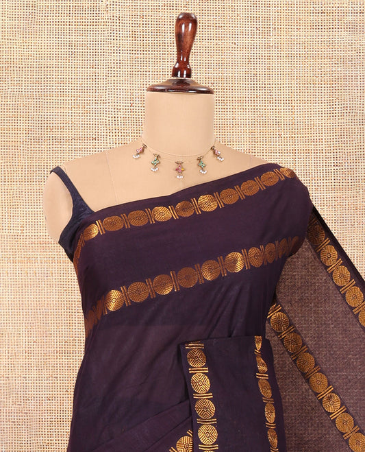 Wine Plain Sungudi Cotton Saree, a Zari Rudraksham Rettai Pettu Border, Striped Pallu, and a Contrast Blouse