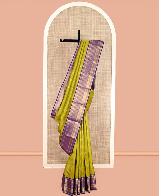 Leaf Green Vasundhara Lite Silk Mix Saree, Bedecked with Manga Buttas, Complemented by a Contrast Traditional Design Border, Jaal Pallu, and a Contrast Blouse