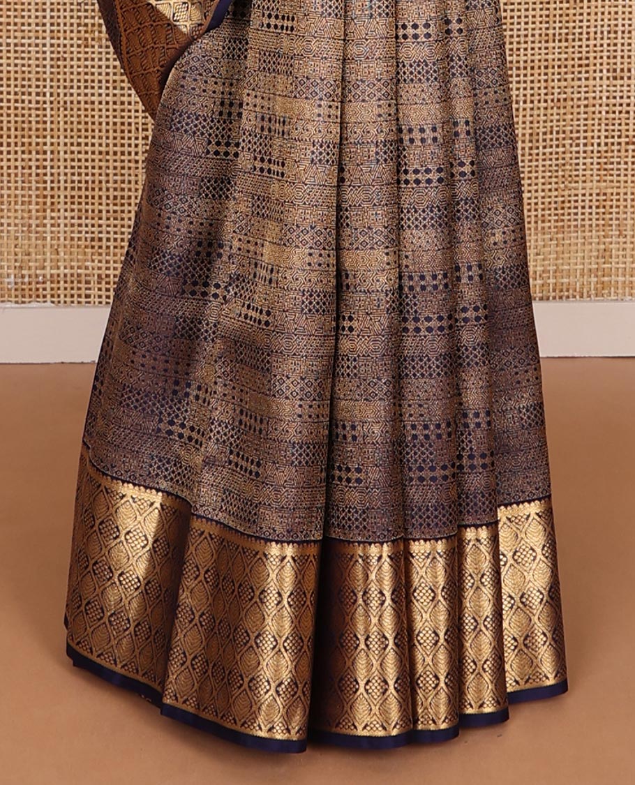Blue jacquard kanchipuram wedding silk saree, zari border of ogee pattern & pallu of thilakam mokku,rettai neli,arumbu manga & jaal designs