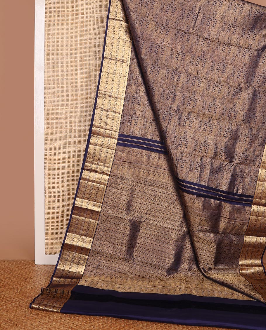 Blue jacquard kanchipuram wedding silk saree, zari border of ogee pattern & pallu of thilakam mokku,rettai neli,arumbu manga & jaal designs
