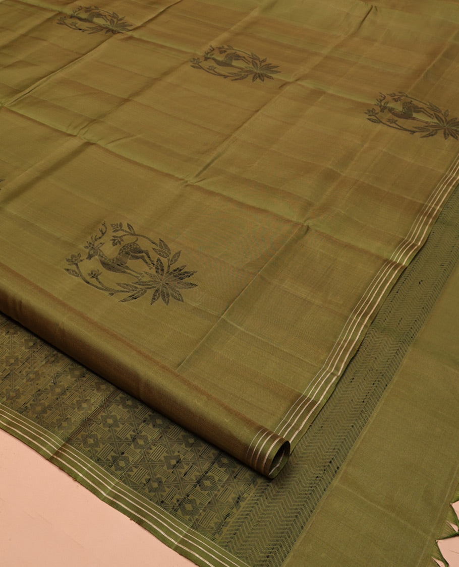 Green Mayuri Soft Silk Saree, Crafted with Floral Deer Buttas, a Subtle Border, Intricately Designed Pallu and a Matching Blouse
