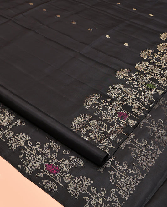 Borderless Black Mayuri Soft Silk Saree, Gleamed up with Zari Buttas and Meena Work On Its Body, Complemented by Pallu of Intricate Zari-Meena Thread Work, and Paired with a Matching Blouse