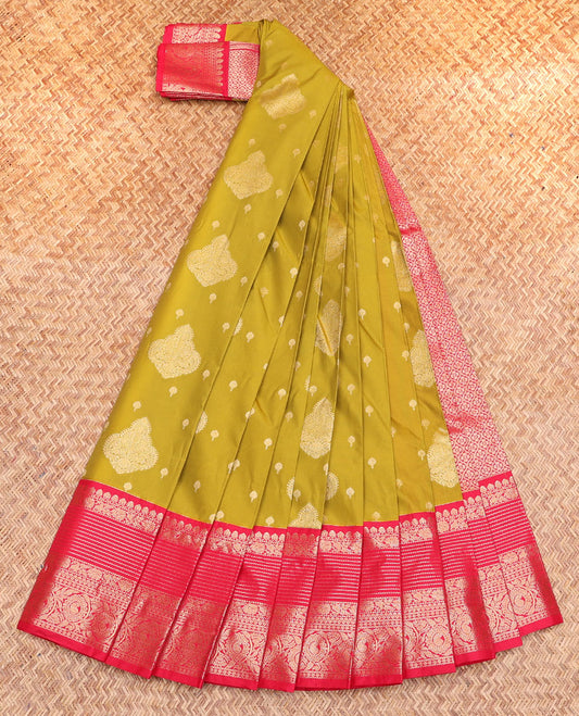 Green Budget Silk Saree, Ornamented with Zari Buttas, Complemented by a Contrast Traditional Zari Border, Grand Jaal Pallu, and a Contrast Blouse