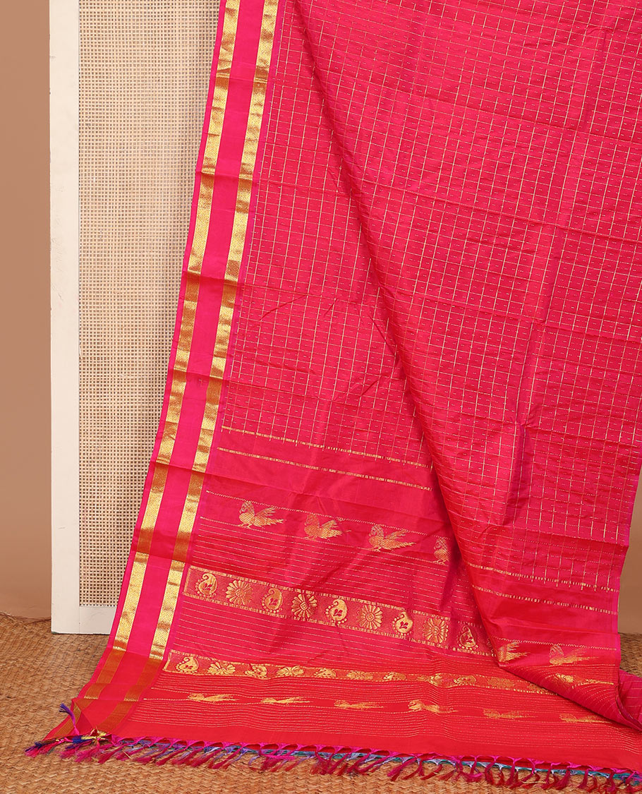 Pink zari checked Kanchipuram silk saree, one-sided rettai pettu zari border and zari design pallu