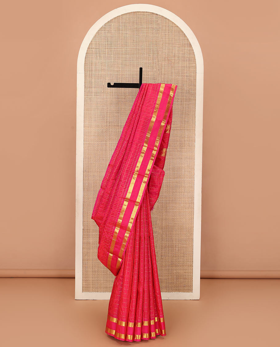 Pink zari checked Kanchipuram silk saree, one-sided rettai pettu zari border and zari design pallu