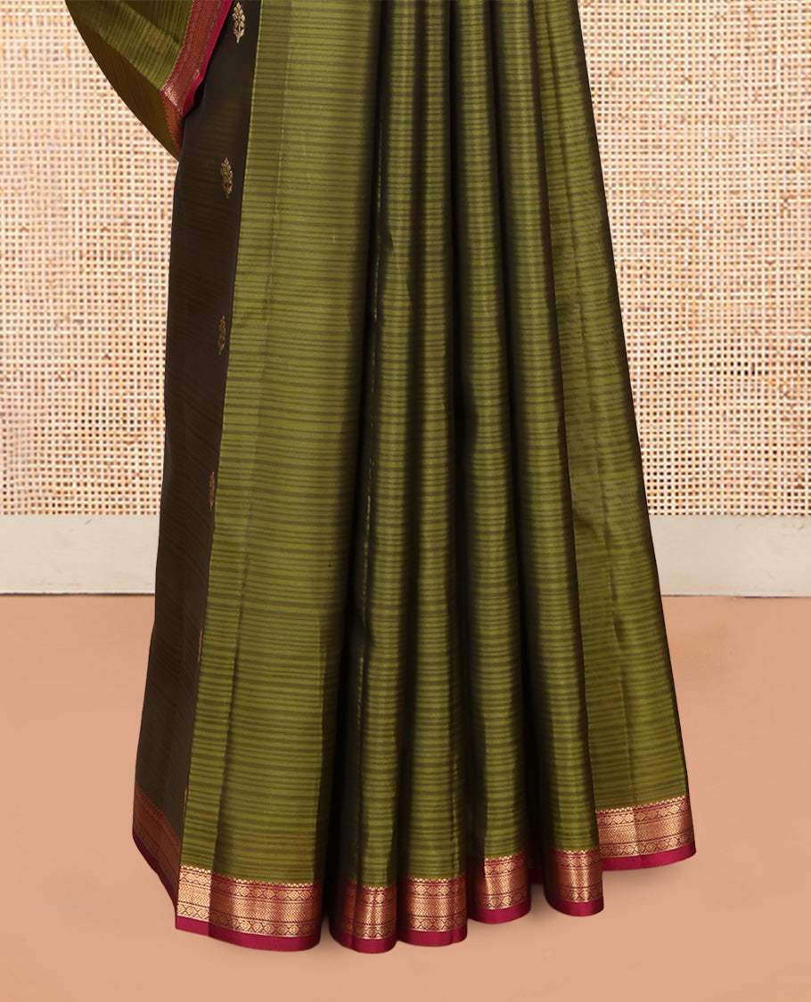 Green Zari Buttas Vasundhara Lite Silk Mix Saree, a Contrast Kamalam-Vanki Border, Jaal Pallu, Contrast Blouse