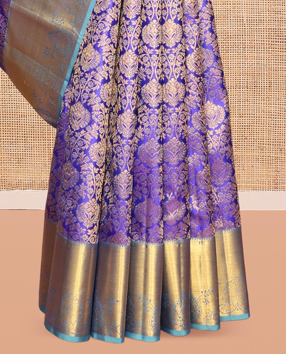 Blue Kanchipuram Wedding Silk Saree, Elegantly Framed with Jacquard Design, a Contrast Border of Traditional Designs, Grand Pallu, and a Contrast Blouse