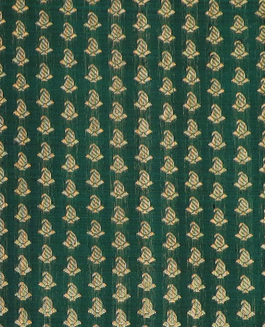 Green puresilk halfsaree, zari buttas skirt, contrast rettai pettu border, blouse of thilakam mokku, kathir, muthu, and mayil design, and zari woven pallu