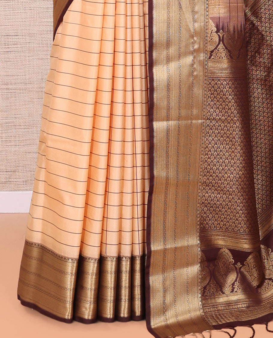 Biscuit Checks Semi-Soft Silk Saree