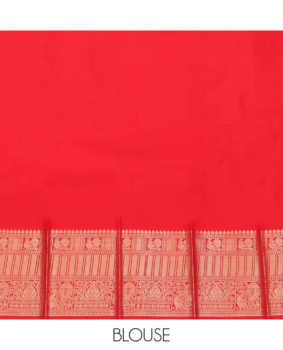 Green Budget Silk Saree, Elegantly Highlighted with Zari Butta Enclosed Checks, Complemented by Contrast Traditional Zari Border, Intricate Pallu, and a Contrast Blouse