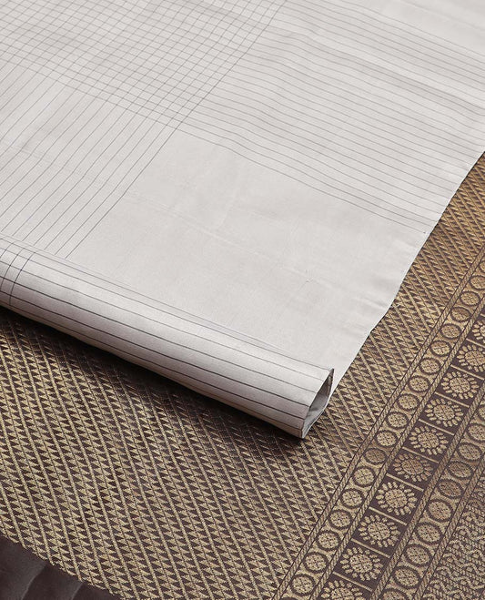 Borderless grey checked, floral design mayuri soft silk saree with zari design pallu