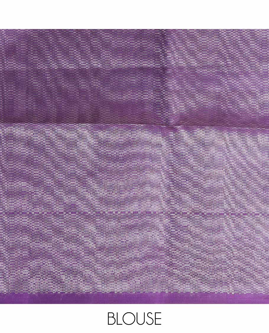 Borderless green checked soft silk saree with intricate zari design pallu