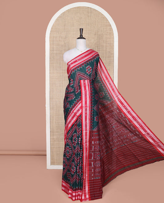 Green Odisha Cotton Saree, Adorned with Floal Butta Enclosed Diamond Patterns All Over the Body, Complemented by a Contrast Border of Thread Designs, Pallu of Floral Designs in Hazily Weave, and Paired with a Matching Blouse