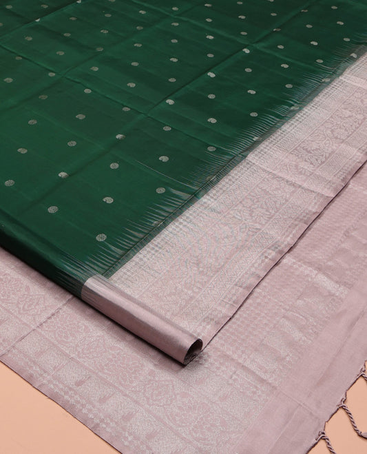 Green Mayuri Soft Silk Saree, Woven with Manga and Rudraksham Buttas, Complemented by a Contrast Border, Sparsely Woven Pallu, and a Contrast Blouse