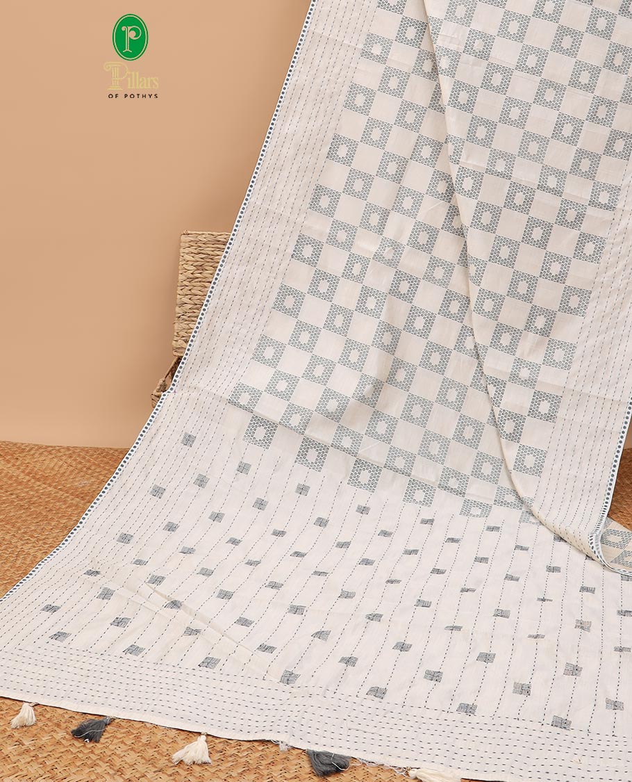 White digital block print semi-tussar saree with self double side kantha stitching border & embroidery pathik pallu