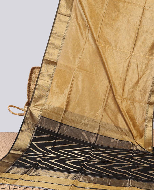 Mustard maheshwari cotton saree with contrast zari border & zig-zag striped zari pallu