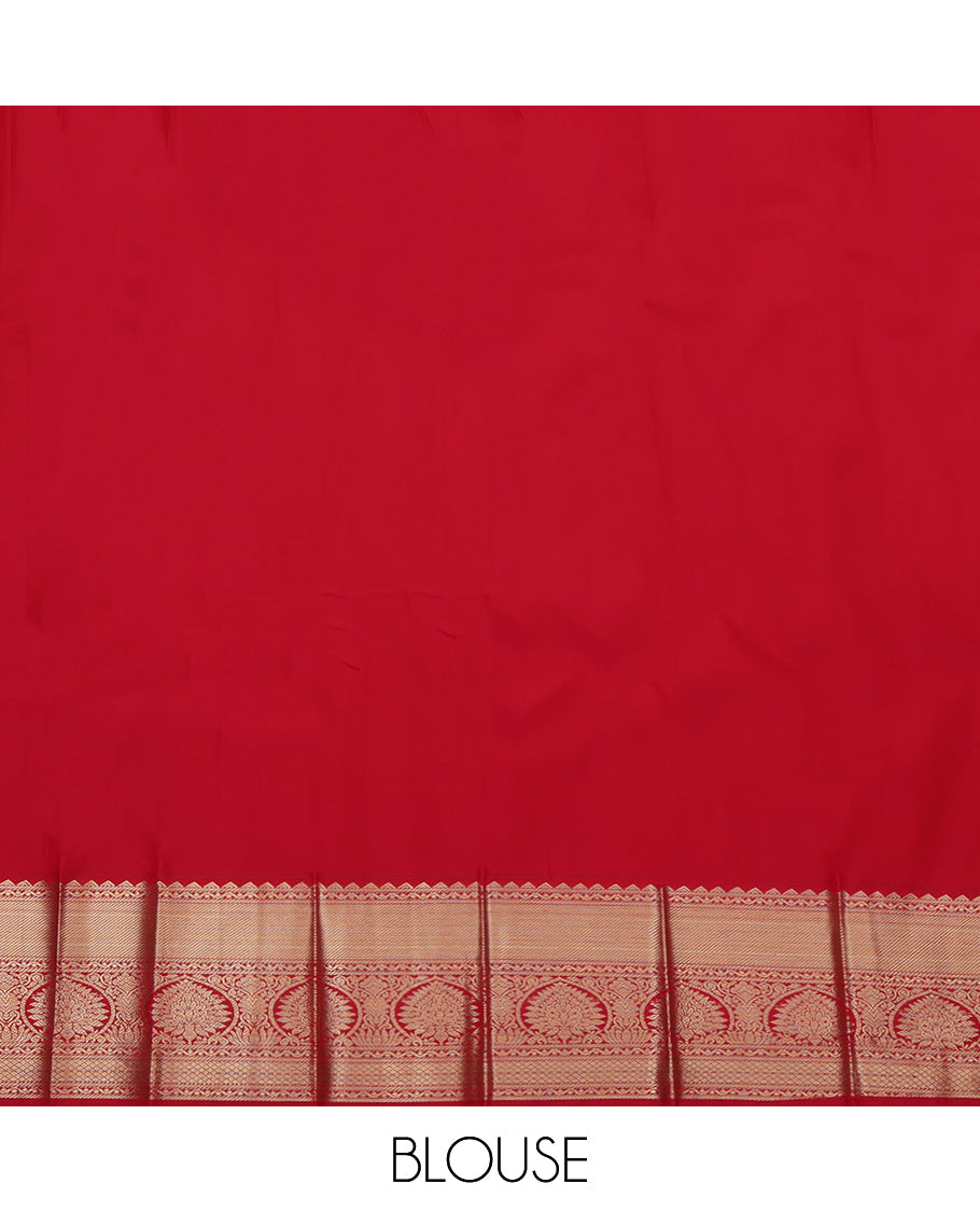 Green Budget Silk Saree, Graced with Zari Buttas, Complemented by a Contrast Traditional Zari Border, Grand Jaal Pallu, and Contrast Blouse