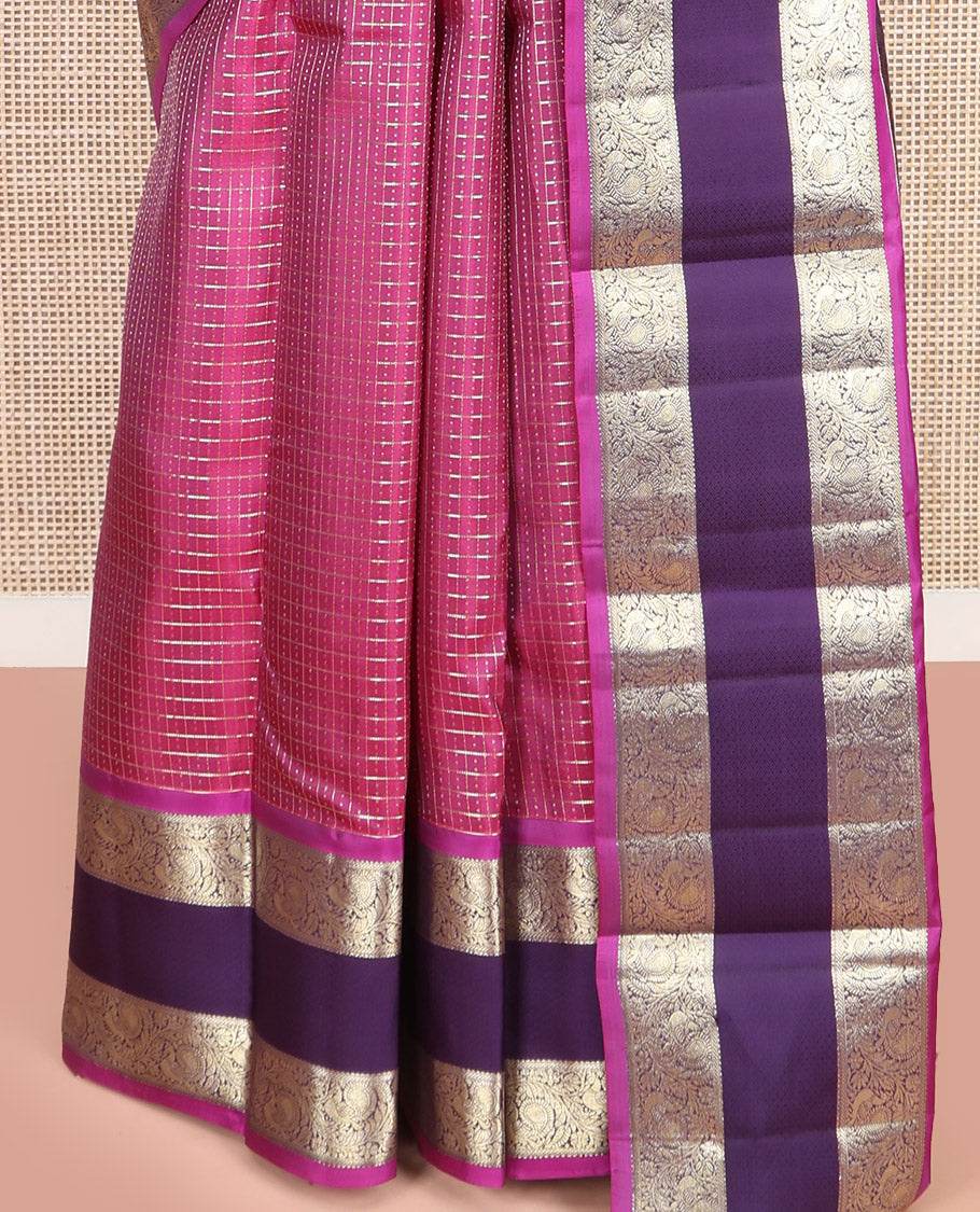 Magenta Vasundhara Silk Saree, Enriched with Vaira Oosi Checks, Complemented by Contrast Rettai Pettu Border of Kodi Mayil Designs, Elegantly Woven Pallu of Jaal Designs, and Paired with a Contrast Blouse