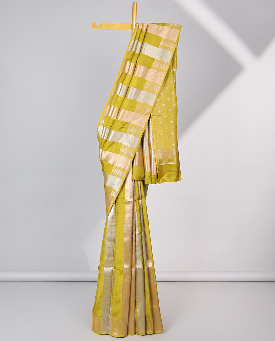 Borderless Green striped semi-banaras dola silk saree & intricate zari design pallu