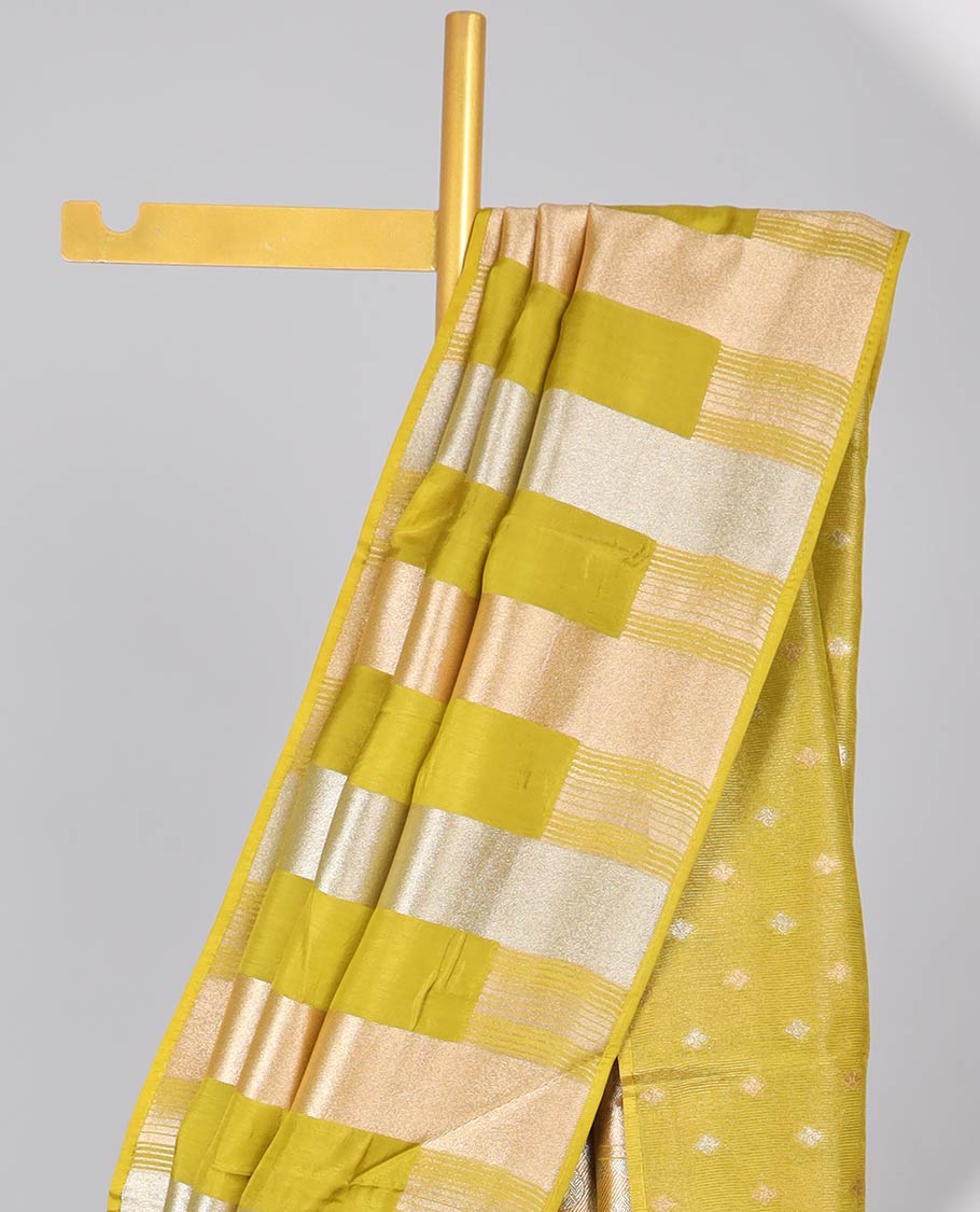 Borderless Green striped semi-banaras dola silk saree & intricate zari design pallu