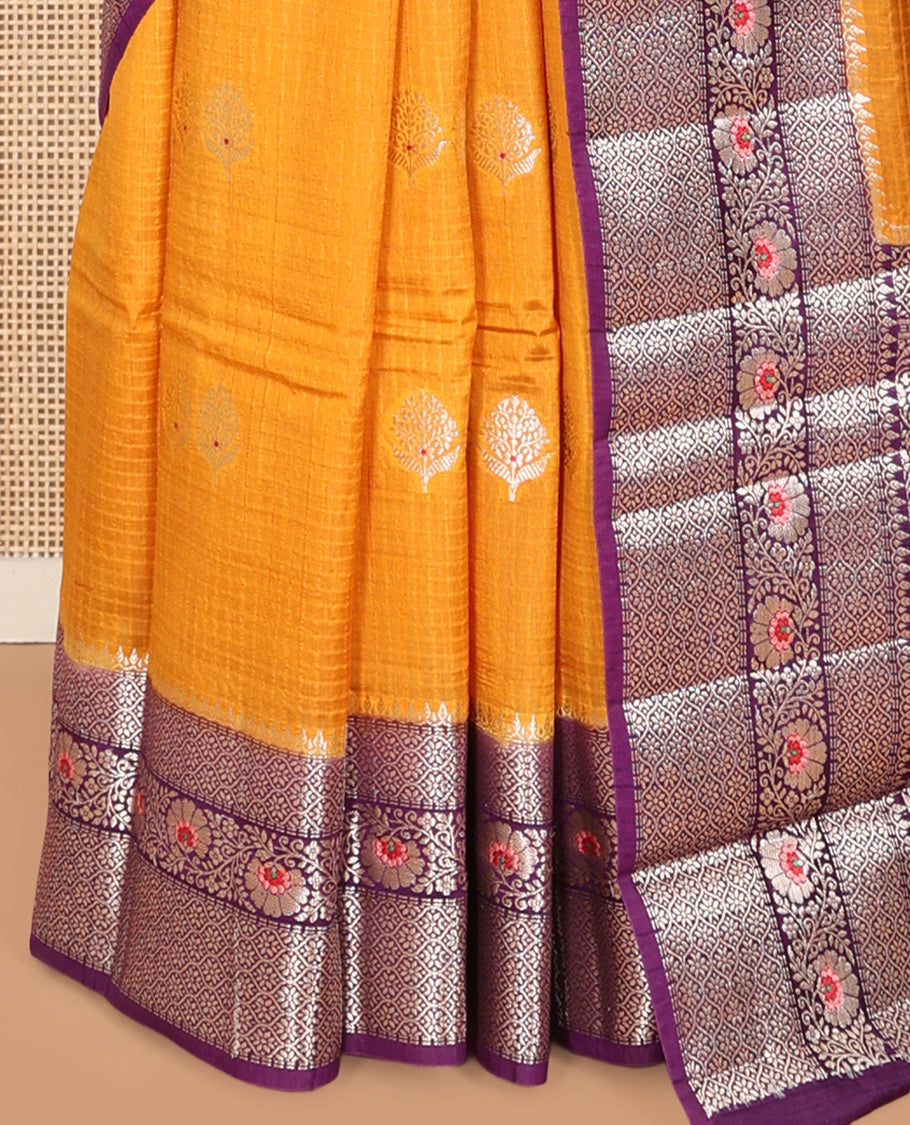 Pale Yellow Raw mango Silk Saree, Subtly Sparkled with Checks and Floral Buttas, a Contrast Floral Creeper Border, Intricate Pallu, and a Contrast Blouse