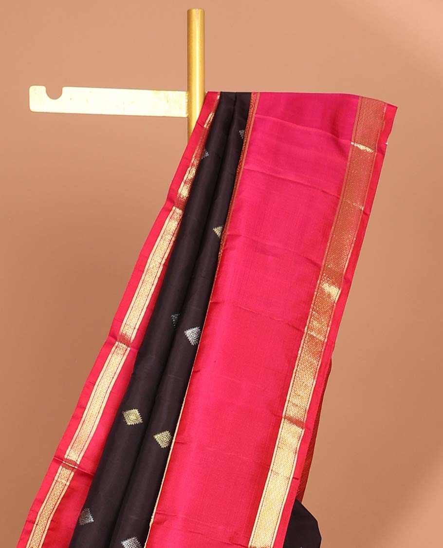 Black diamont motifs kancheepuram silk saree with korvai border of rekku,banaras,poo chakram, mayil kann design & intricate zari pallu