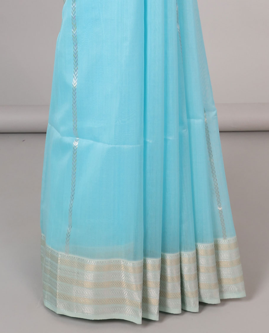 Pink  striped maheshwari cotton saree with contrast zari striped border & pallu of stripes
