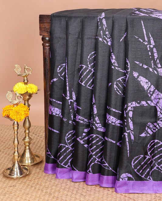 Black with violet geomentrical design khadhi silk saree with contrast striped border & geomentrical print pallu along with printed blouse